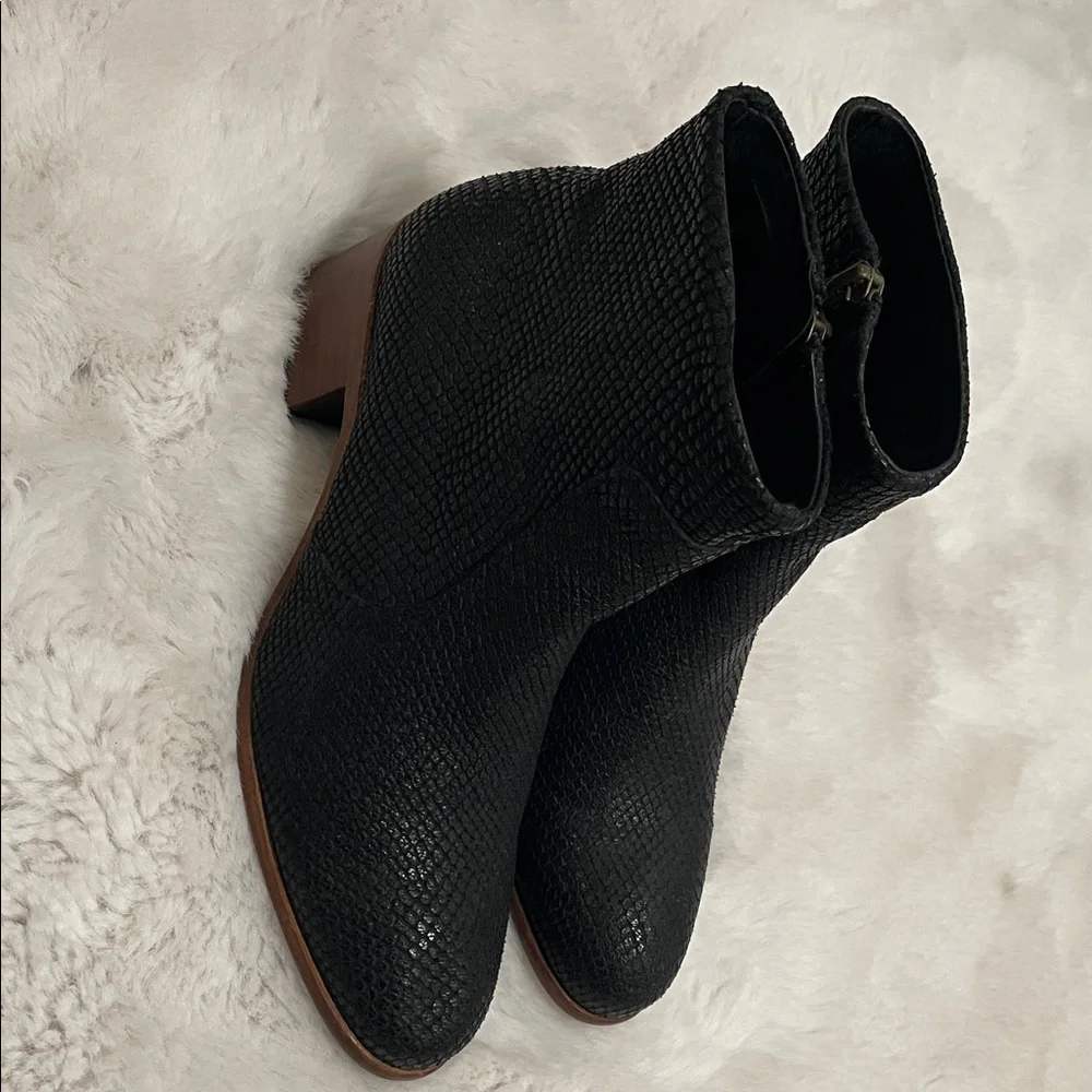 H By Hudson Black leather snake Textured Ankle Booties